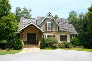 857 Club House Drive