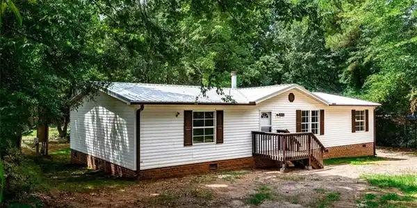 2632 Broadway Lake Road