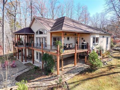 104 Moselle Drive