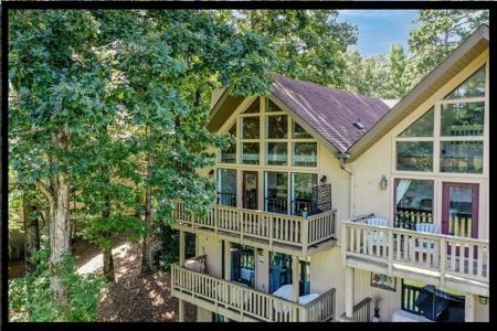 900 Captains Cove Court