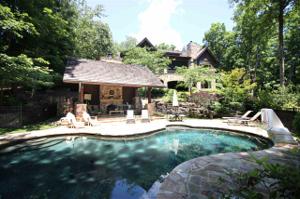 109 Hawthorn Way