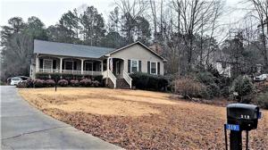 319 Shorecrest Drive