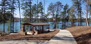 216 Squirrel Point