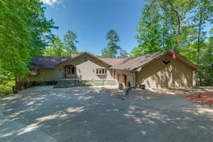 15 Cats Paw Court