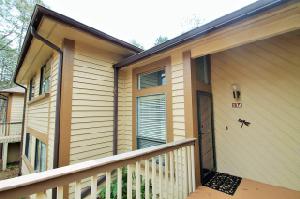 134 E Blue Heron Drive