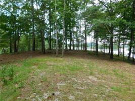 183 Lake Breeze Trail
