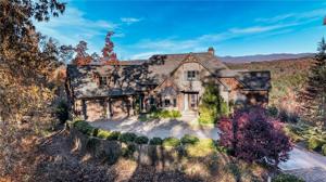 935 Mountain Breeze Lane