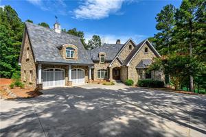802 Mirror Lake Court