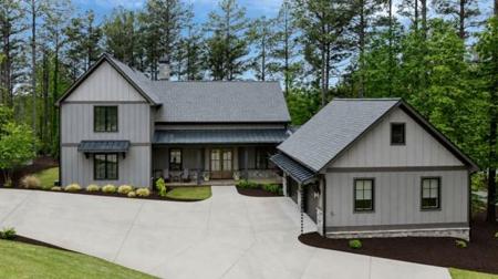 141 Forest Manor
