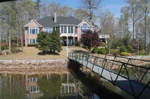 721 Clearlake Pt
