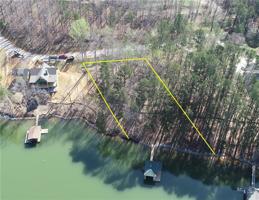426 Peninsula Shores Drive