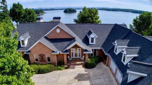 125 Wynward Pointe Drive