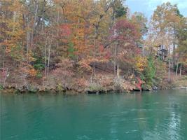 326 Long Cove Trail