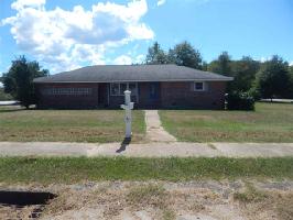 900 E Savannah