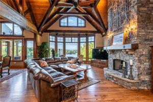 231 Jasmine Point