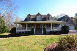 82 Woodhurst Drive