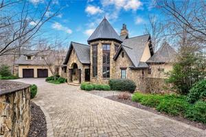537 Big Creek Way