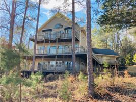 140 Pine Tree Trace