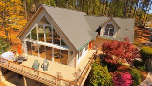 105 Wynward Pointe Drive