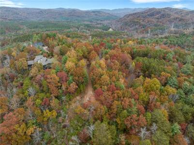 112 Applewood Court