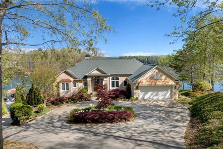 710 Topaz Court