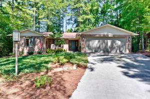 18 Golf Green Lane