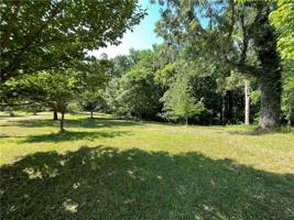 9022 Fairview Church Road