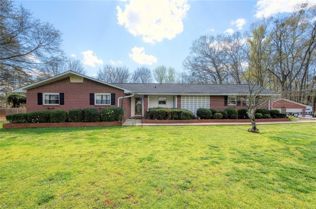 1815 Old Pearman Dairy Road, Anderson, SC lhrmls01549005