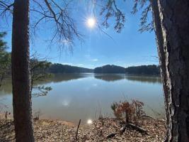 1328 Lakeside Trail