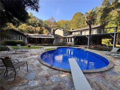 212 Middleton Shores Drive