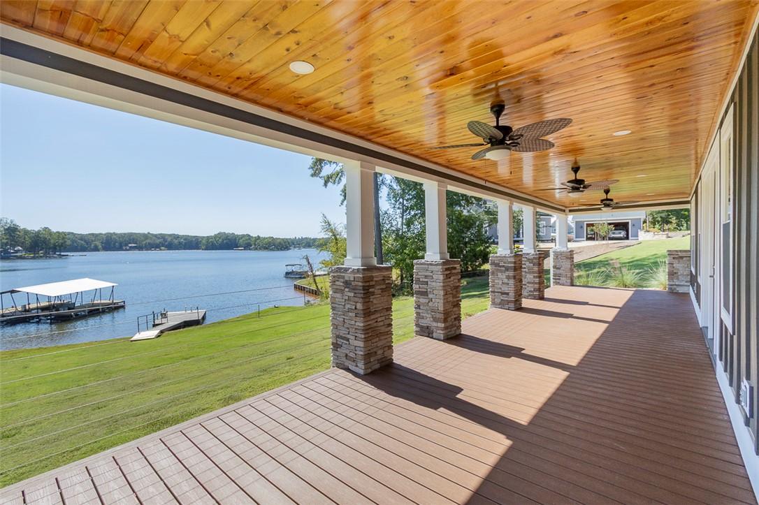 Image 4: Front porch