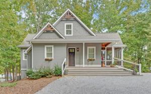 555 Arrowhead Drive
