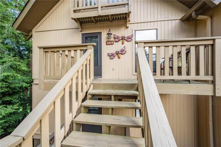 700 Captains Cove Court