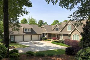 310 Oakleaf Court