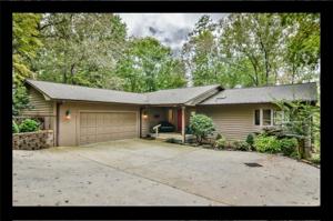 4 Rudder Court