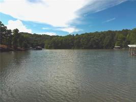203 Harbor Point Rd Road
