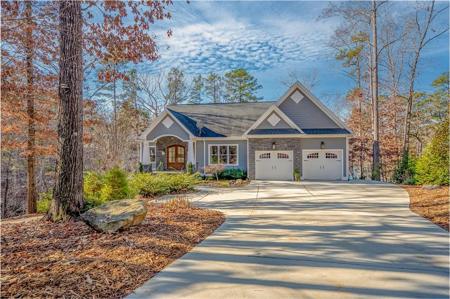 107 Mapleleaf Way