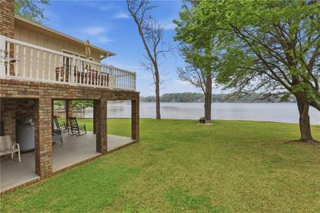 1709 Broadway Lake Road