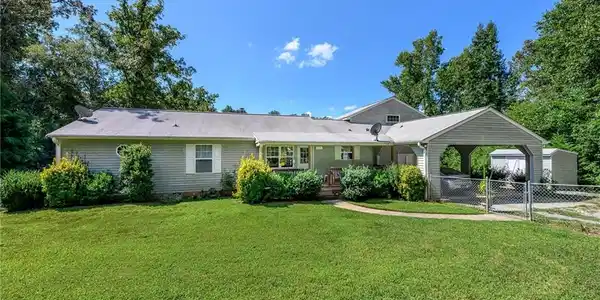 825 Rice park Road