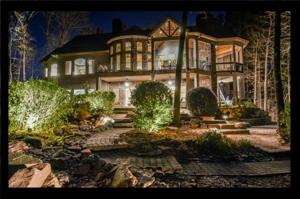 415 E Waterside Drive