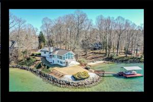 817 Marina Point Court