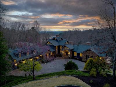 112 White Violet Way