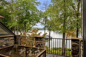 536 Sunset Point Drive