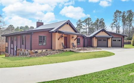 155 Geneva Lane
