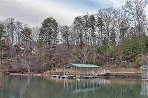 105 W Water's Edge Lane