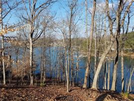 216 Hillview Drive