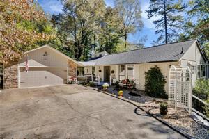 421 Long Reach Drive