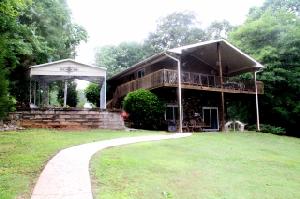 49 Lake Ridge Drive South