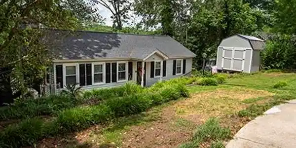 900 Lakeside Drive