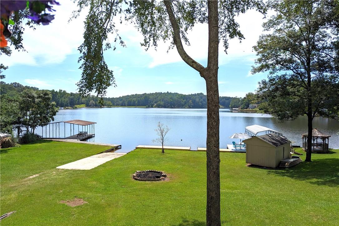 Image 3: Yard and Lake View